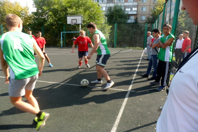 Площадка с внесезонным покрытием