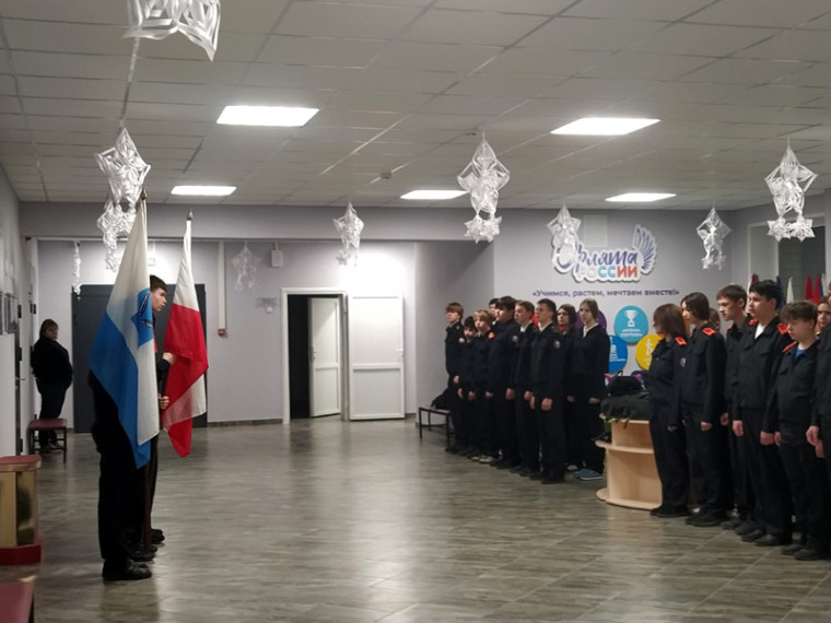Торжественная линейка в нашей школе.